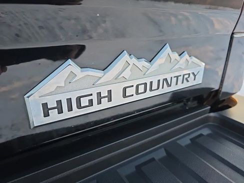 Used 2016 Chevrolet Silverado 2500 High Country image 10