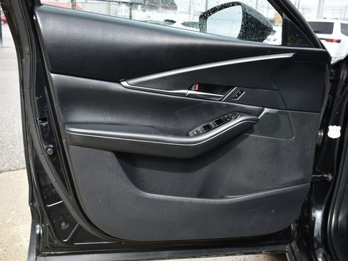 Used 2025 MAZDA CX-30 AWD 2.5 S w/ Preferred Package image 12