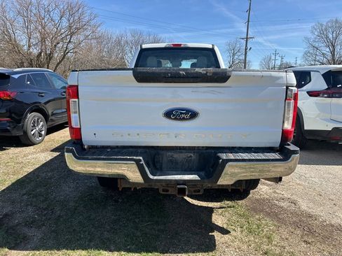 Used 2019 Ford F250 XL w/ STX Appearance Package AWD/4WD image 9