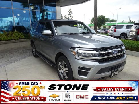 Used 2022 Ford Expedition Limited AWD/4WD image 1