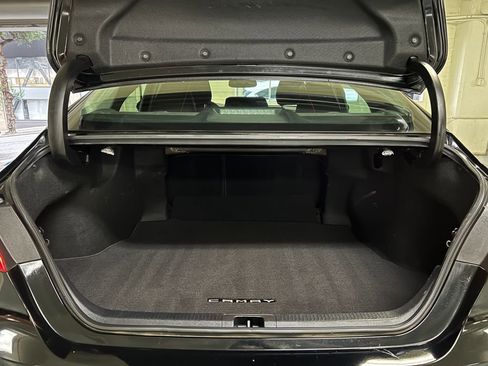 Certified 2020 Toyota Camry LE image 39