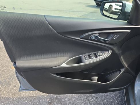 Used 2024 Chevrolet Malibu LT FWD image 18