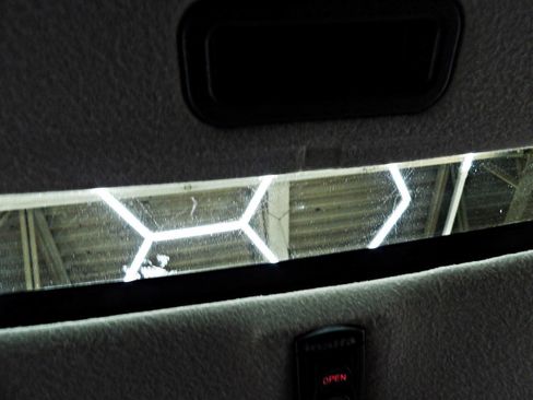 Used 2011 Hyundai Tucson GLS image 17