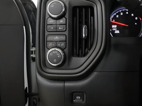 Used 2024 GMC Sierra 1500 Pro w/ Graphite Edition AWD/4WD image 17
