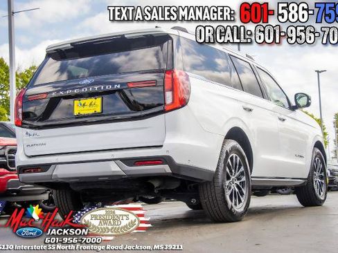 Certified 2025 Ford Expedition Platinum AWD/4WD image 5