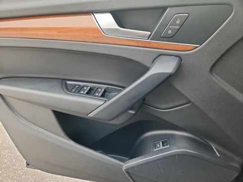 Used 2021 Audi Q5 2.0T Premium image 7