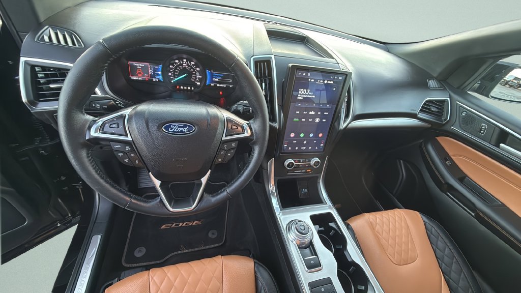 Used 2024 Ford Edge Titanium w/ Titanium Elite Package AWD/4WD image 3