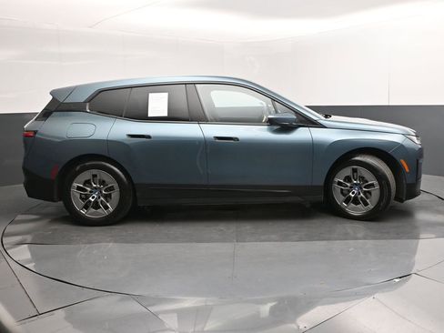 Used 2023 BMW iX xDrive50 w/ Ultimate Package 2 AWD/4WD image 33