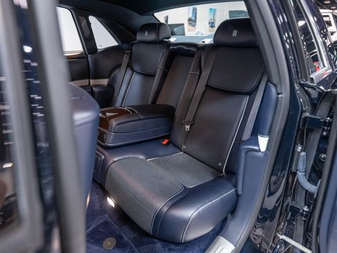 Used 2018 Rolls-Royce Ghost RWD image 26