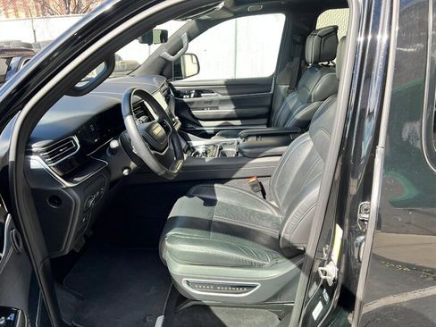 Used 2024 Jeep Grand Wagoneer L Series II w/ Quick Order Packagew 28T image 18