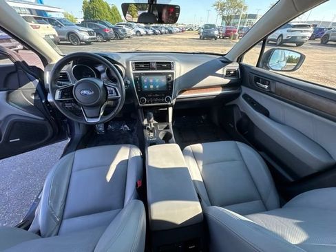 Used 2018 Subaru Outback 2.5i Limited AWD/4WD image 14