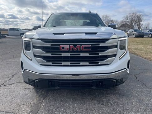 Used 2023 GMC Sierra 1500 SLE image 6