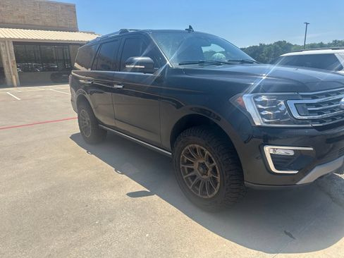 Used 2021 Ford Expedition Limited AWD/4WD image 7