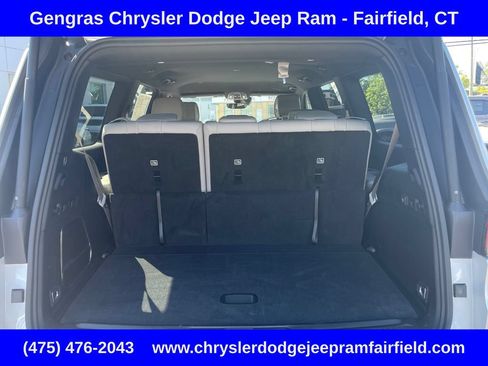 Certified 2025 Jeep Wagoneer 4WD w/ HD Trailer Tow Package image 29