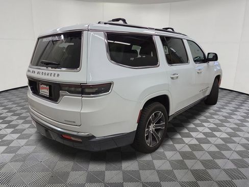 Used 2022 Jeep Grand Wagoneer Series I AWD/4WD image 4