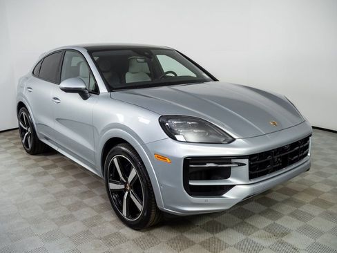 New 2026 Porsche Cayenne Base image 27