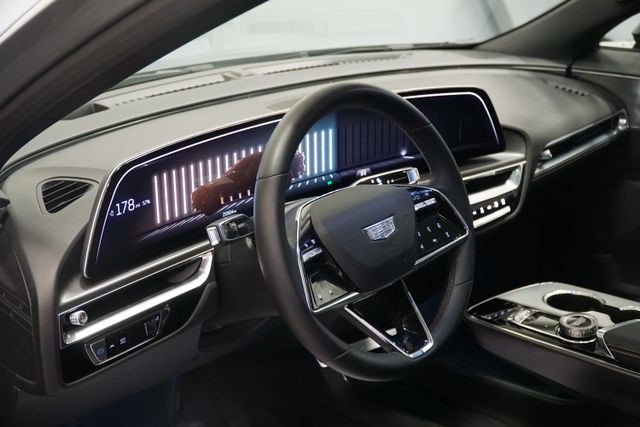 Certified 2024 Cadillac Lyriq Tech w/ Driver Assist Package AWD/4WD image 15