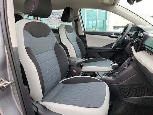 New 2026 Volkswagen Taos S image 15