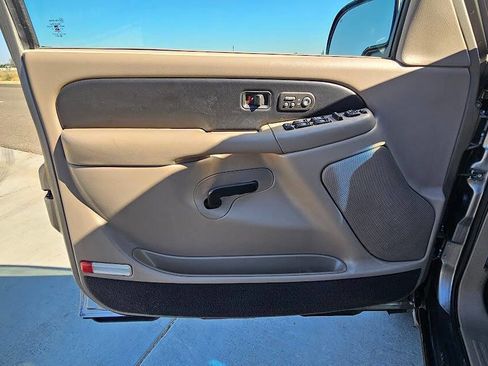 Used 2002 Chevrolet Avalanche 2WD w/ Convenience Pkg image 21