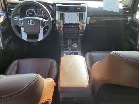 Used 2021 Toyota 4Runner Limited AWD/4WD image 16