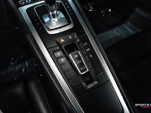 Used 2018 Porsche 911 Carrera S image 28