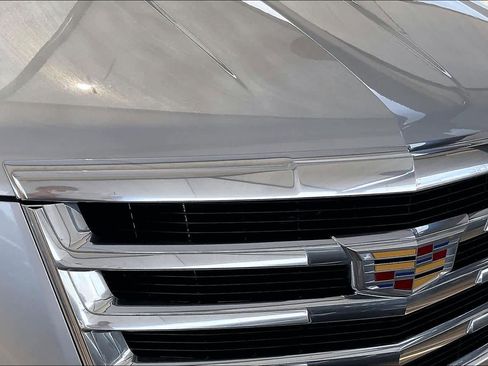 Used 2017 Cadillac Escalade Premium Luxury image 30