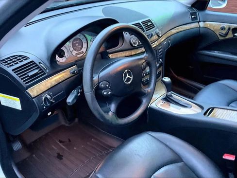 Used 2008 Mercedes-Benz E 350 E 350 Sedan 4D image 13