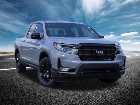 New 2026 Honda Ridgeline Black Edition image 2