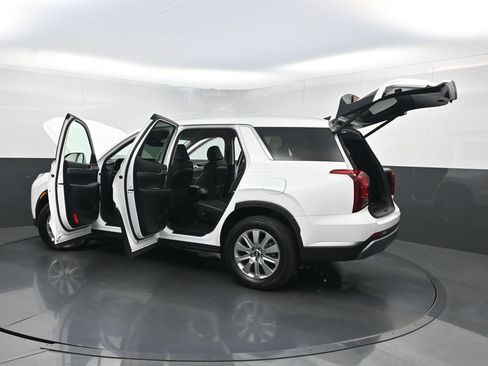 Used 2024 Hyundai Palisade SEL FWD image 39