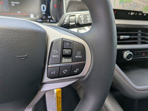 New 2026 Ford Explorer Active RWD image 28