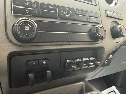 Used 2012 Ford F250 XLT w/ XLT Premium Pkg AWD/4WD image 24