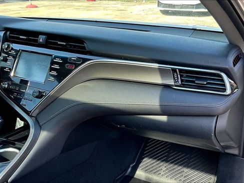 Used 2018 Toyota Camry XSE w/ Protection Package (Q2) image 16