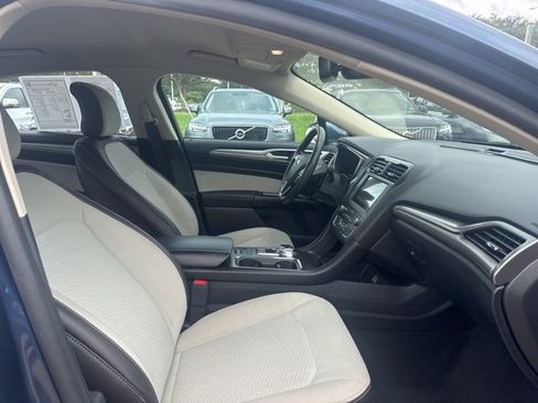 Used 2019 Ford Fusion SE w/ Equipment Group 151A image 14