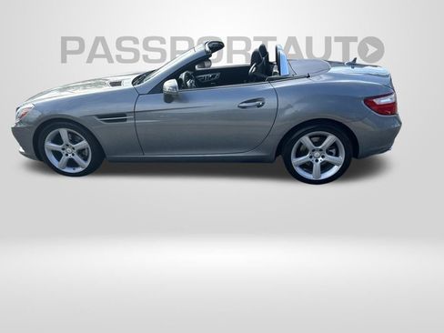 Used 2013 Mercedes-Benz SLK 250 image 3