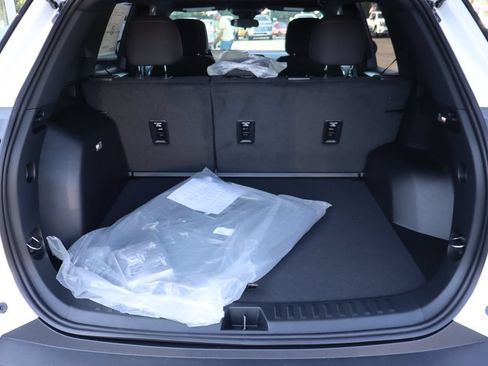 New 2027 Chevrolet Equinox LT FWD image 20