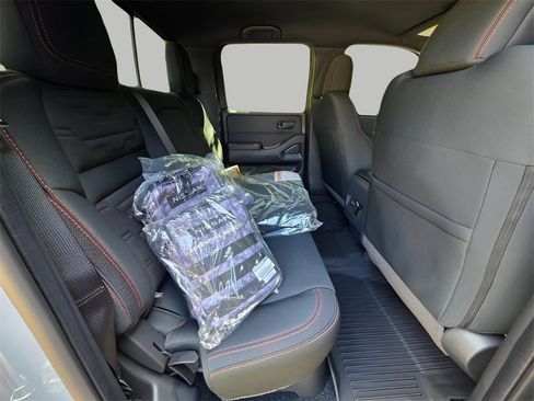 New 2026 Nissan Frontier PRO-4X w/ Pro-4x Convenience Package image 7