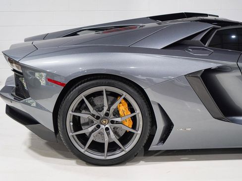 Used 2014 Lamborghini Aventador LP 700-4 image 21