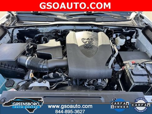 Used 2023 Toyota Tacoma SR5 w/ Technology Package image 30