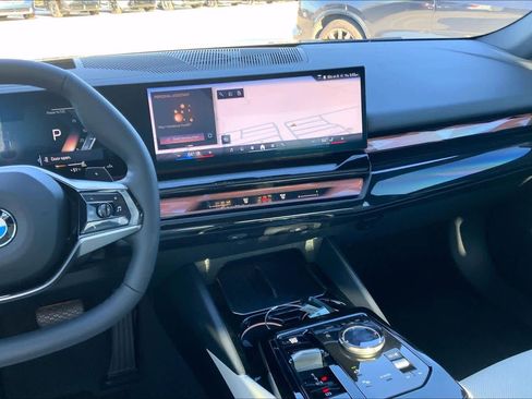 Used 2026 BMW 530i w/ Premium Package image 12