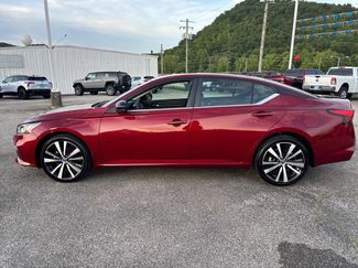 Used 2021 Nissan Altima 2.5 SR w/ SR Premium Package AWD/4WD video 2