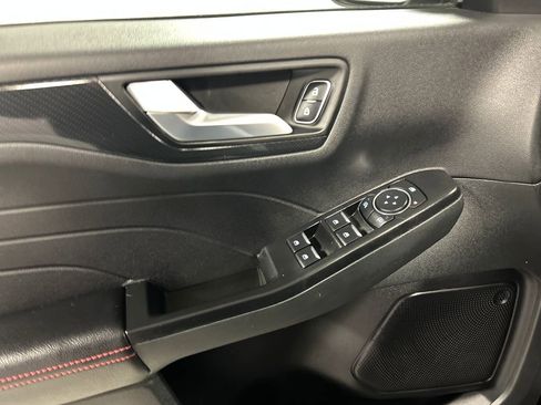 Used 2025 Ford Escape ST-Line image 13