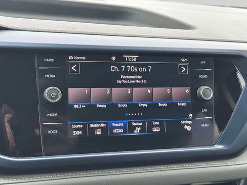 Used 2024 Volkswagen Taos SE image 37