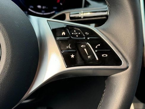 Certified 2025 Mercedes-Benz GLC 350e 4MATIC image 31