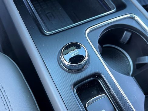 New 2026 Lincoln Corsair Premiere image 18