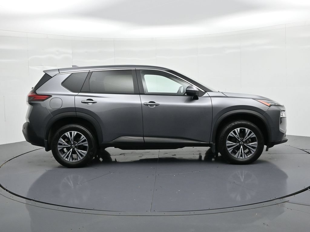 Used 2023 Nissan Rogue SV AWD/4WD image 5