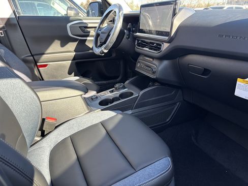 New 2025 Ford Bronco Sport Outer Banks w/ Outer Banks Tech Package+ AWD/4WD image 20