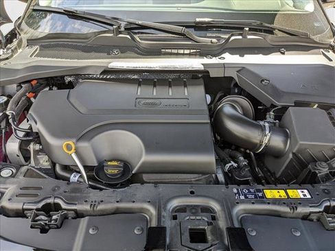 New 2024 Land Rover Range Rover Evoque Dynamic SE image 18