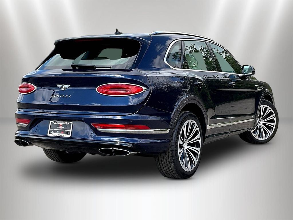 Used 2021 Bentley Bentayga AWD/4WD image 6