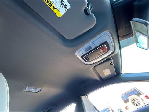 Used 2023 Hyundai Elantra SEL image 29