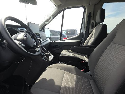 Used 2025 Ford Transit 350 XLT RWD image 6